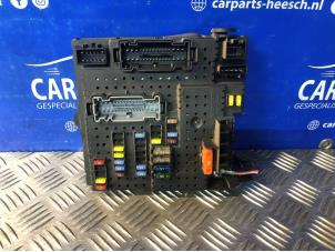 Used Fuse box Volvo XC70 (SZ) XC70 2.4 D5 20V Price € 31,50 Margin scheme offered by Carparts Heesch