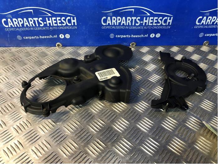 Usagé Couvercle de distribution Volvo S40 (MS) 1.6 D 16V Prix € 20,00 Règlement à la marge proposé par Carparts Heesch