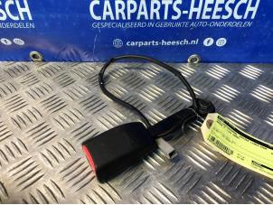 Używane Wtyk pasa bezpieczenstwa lewy przód Mazda 5 (CR19) Cena € 21,00 Procedura marży oferowane przez Carparts Heesch