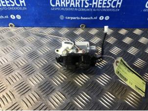 Used Tailgate lock mechanism Mazda 5 (CR19) Price € 31,50 Margin scheme offered by Carparts Heesch