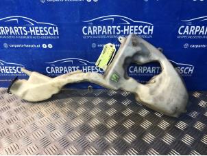 Used Front windscreen washer reservoir Mini Mini (R56) 1.4 16V One Price € 21,00 Margin scheme offered by Carparts Heesch
