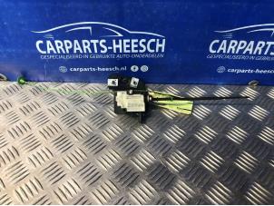 Used Tank flap lock motor Mini Mini (R56) 1.4 16V One Price € 15,75 Margin scheme offered by Carparts Heesch