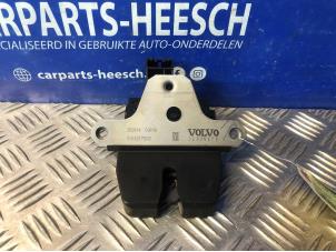 Usagé Mécanique de verrouillage hayon Volvo V40 (MV) 1.6 D2 Prix € 21,00 Règlement à la marge proposé par Carparts Heesch