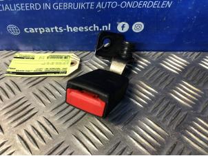 Used Rear seatbelt buckle, left Opel Insignia 2.0 CDTI 16V 130 Ecotec Price € 21,00 Margin scheme offered by Carparts Heesch
