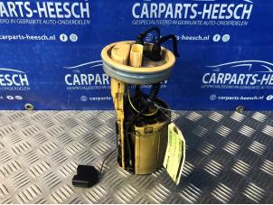 Usagé Pompe à carburant Volkswagen Transporter Prix € 31,50 Règlement à la marge proposé par Carparts Heesch