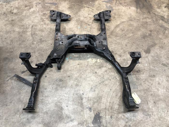 Usagé Faux châssis Mini Countryman Prix € 190,00 Règlement à la marge proposé par Carparts Heesch