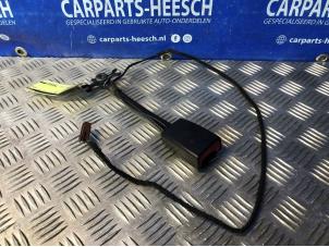 Usagé Insertion ceinture de sécurité avant droite Ford Galaxy (WA6) Prix € 21,00 Règlement à la marge proposé par Carparts Heesch