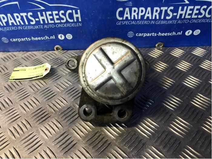 Used Engine mount Ford Galaxy (WA6) 2.0 TDCi 16V 140 Price € 30,00 Margin scheme offered by Carparts Heesch