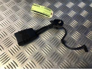 Used Front seatbelt buckle, right Audi A4 Cabrio (B7) 2.0 TFSI 20V Price € 21,00 Margin scheme offered by Carparts Heesch