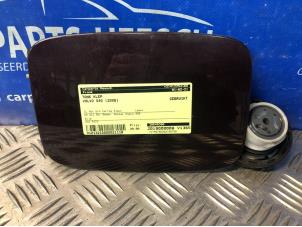 Used Tank cap cover Volvo S40 (MS) 1.6 D 16V Price € 15,75 Margin scheme offered by Carparts Heesch