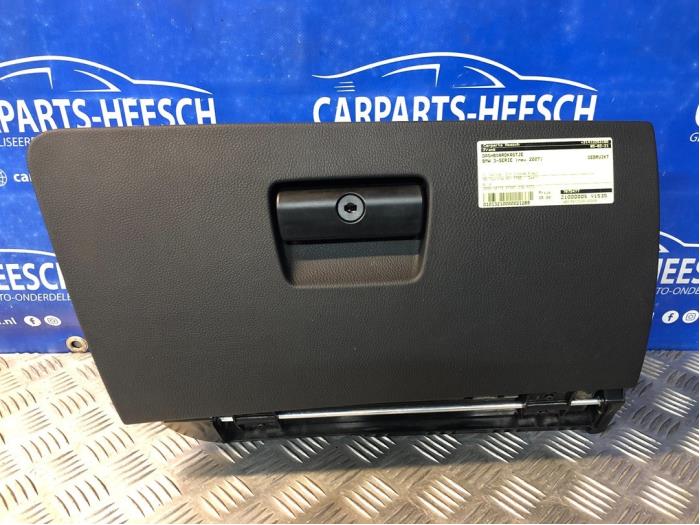 Begagnade Handskfack BMW 3 serie Touring (E91) 318i 16V Pris € 30,00 Marginaltabell erbjuds av Carparts Heesch