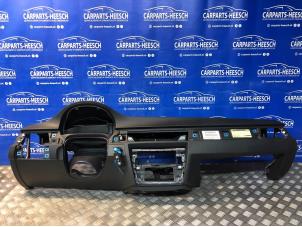 Used Dashboard BMW 3 serie Touring (E91) 318i 16V Price € 210,00 Margin scheme offered by Carparts Heesch