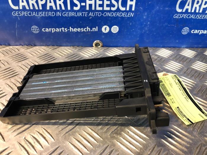 Używane Element grzewczy Ford Grand C-Max (DXA) 1.0 Ti-VCT EcoBoost 12V 125 Cena € 35,00 Procedura marży oferowane przez Carparts Heesch