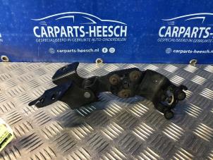 Used Sliding door roller, right Ford B-Max (JK8) Price € 36,75 Margin scheme offered by Carparts Heesch