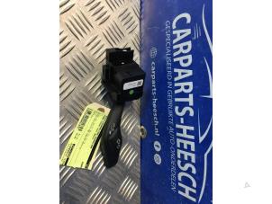 Used Indicator switch Ford Focus 3 Wagon 1.6 TDCi 115 Price € 15,75 Margin scheme offered by Carparts Heesch