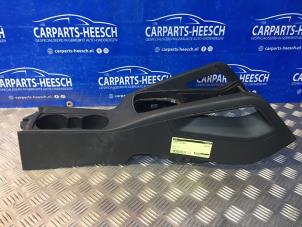 Used Middle console Volkswagen Eos (1F7/F8) 2.0 TDI DPF Price € 26,25 Margin scheme offered by Carparts Heesch
