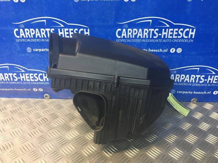 Begagnade Luftfilterhus Volvo S60 II (FS) 2.0 D3 20V Pris € 35,00 Marginaltabell erbjuds av Carparts Heesch