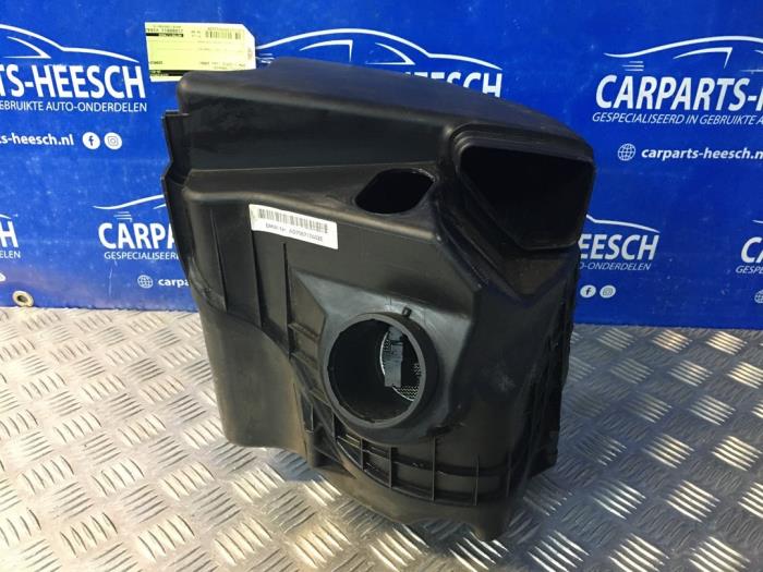 Begagnade Luftfilterhus BMW 1 serie (E81) 116i 1.6 16V Pris € 40,00 Marginaltabell erbjuds av Carparts Heesch