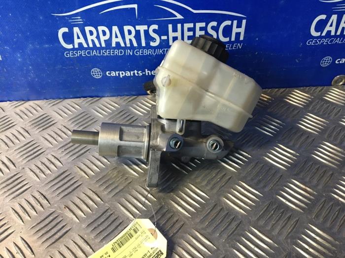 Gebrauchte Hauptbremszylinder BMW 1 serie (E81) 118d 16V Preis € 25,00 Margenregelung angeboten von Carparts Heesch