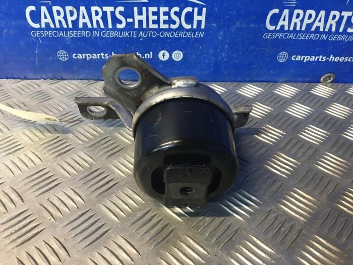 Used Engine mount Volvo V70 (BW) 2.4 D 20V Price € 25,00 Margin scheme offered by Carparts Heesch