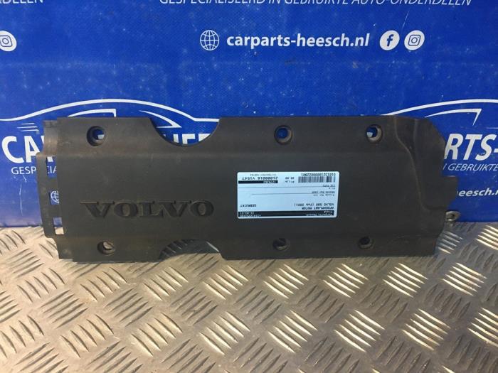 Engine cover from a Volvo S80 2001
