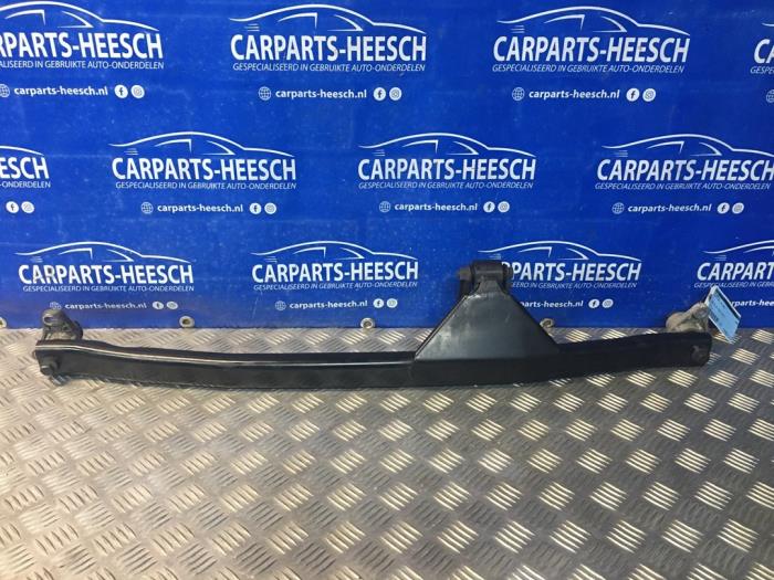 Gebrauchte Motorbalken Volvo S80 (KV/P80JU) 2.4 20V 140 Bifuel LPG Preis € 50,00 Margenregelung angeboten von Carparts Heesch