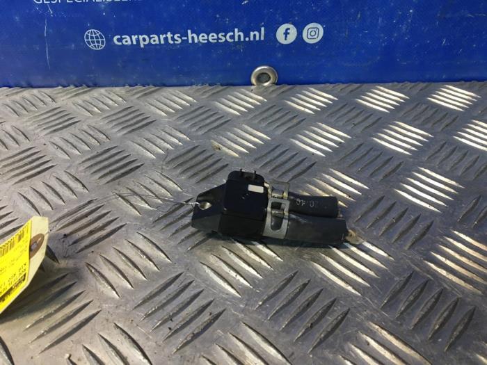 Begagnade Partikelfiltersensor Kia Rio III (UB) Pris € 50,00 Marginaltabell erbjuds av Carparts Heesch
