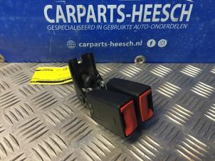 Used Rear seatbelt buckle, centre Ford Fiesta 6 (JA8) 1.0 Ti-VCT 12V 65 Price € 21,00 Margin scheme offered by Carparts Heesch