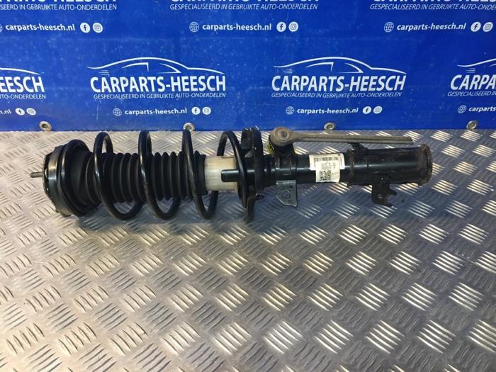 Front shock absorber, right from a Ford Fiesta 6 (JA8) 1.0 Ti-VCT 12V 65 2017