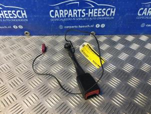 Used Front seatbelt buckle, right Ford Fiesta 6 (JA8) 1.0 Ti-VCT 12V 65 Price € 21,00 Margin scheme offered by Carparts Heesch