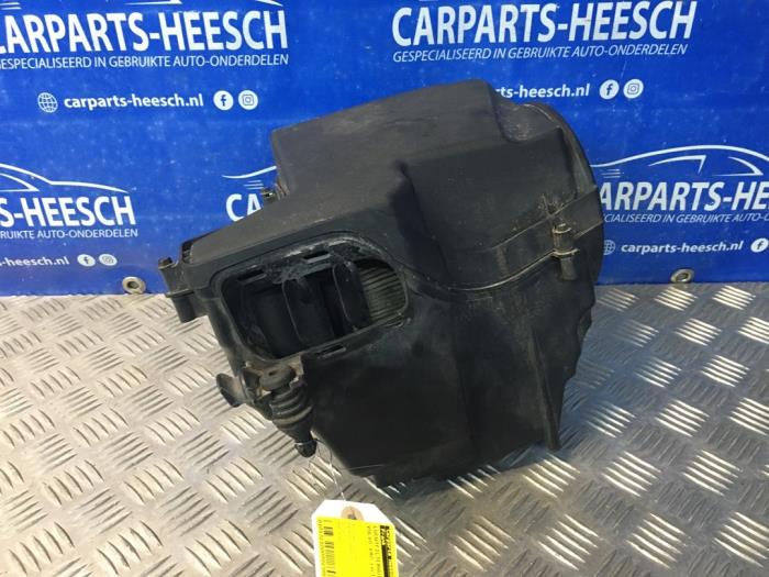 Begagnade Luftfilterhus Volvo V40 (MV) 1.6 D2 Pris € 25,00 Marginaltabell erbjuds av Carparts Heesch
