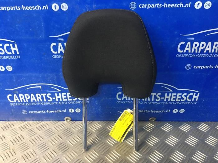 Używane Zaglówek Volvo V40 (MV) 1.6 D2 Cena na żądanie oferowane przez Carparts Heesch