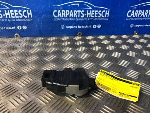 Usados Mecanismo de cierre del portón trasero Peugeot 207 Precio € 21,00 Norma de margen ofrecido por Carparts Heesch