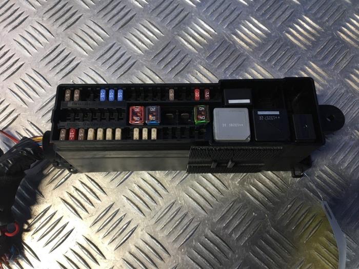 Fuse box Ford Focus III Wagon 1.0 TiVCT EcoBoost 12V 100