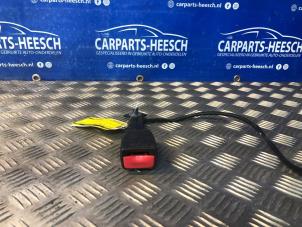 Gebrauchte Sicherheitsgurt Schließe links vorne Mazda 5. Preis € 21,00 Margenregelung angeboten von Carparts Heesch