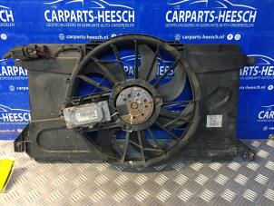 Used Radiator fan Volvo V50 (MW) Price € 63,00 Margin scheme offered by Carparts Heesch