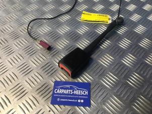 Used Front seatbelt buckle, right Ford Focus 3 Wagon 1.0 Ti-VCT EcoBoost 12V 100 Price € 21,00 Margin scheme offered by Carparts Heesch
