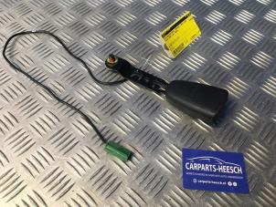 Used Front seatbelt buckle, left Volvo XC90 I 2.5 T 20V Price € 21,00 Margin scheme offered by Carparts Heesch