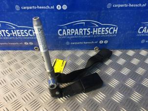 Used Rear seatbelt buckle, right BMW 3 serie (E90) 318i 16V Price € 21,00 Margin scheme offered by Carparts Heesch