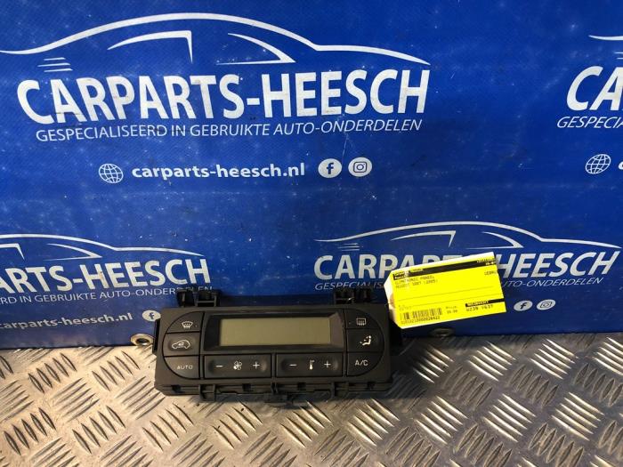 Begagnade Klimatpanel Peugeot 1007 (KM) 1.6 GTI,Gentry 16V Pris € 25,00 Marginaltabell erbjuds av Carparts Heesch