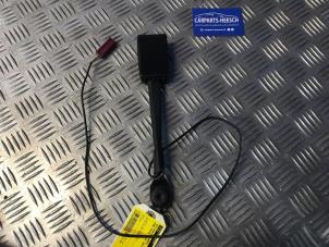 Used Front seatbelt buckle, right Ford Focus 3 Wagon 1.0 Ti-VCT EcoBoost 12V 125 Price € 21,00 Margin scheme offered by Carparts Heesch