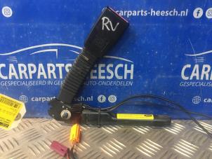 Used Seatbelt tensioner, right Ford Focus 2 Wagon 1.8 16V Price € 42,00 Margin scheme offered by Carparts Heesch