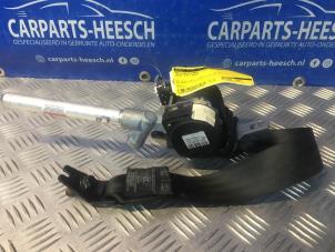 Used Rear seatbelt, left Volvo V70 Price € 42,00 Margin scheme offered by Carparts Heesch