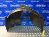 Wheel arch liner from a Ford S-Max (GBW), 2006 / 2014 2.0 TDCi 16V 130, MPV, Diesel, 1 997cc, 96kW (131pk), FWD, AZWA; EURO4, 2006-05 / 2010-02 2007
