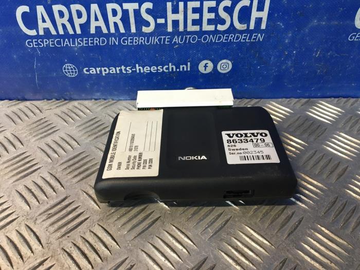 Używane Modul telefoniczny Volvo V70 (SW) 2.4 T 20V Cena € 30,00 Procedura marży oferowane przez Carparts Heesch