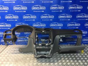 Używane Airbag set + dashboard Ford Focus 2 C+C Cena na żądanie oferowane przez Carparts Heesch