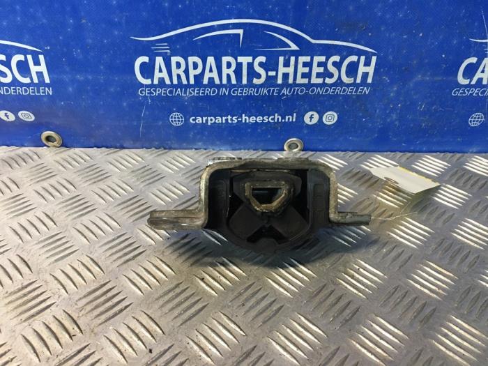Engine mount from a Fiat Grande Punto (199) 1.2 2007
