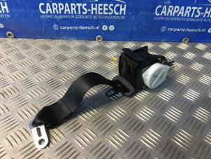 Usagé Ceinture arrière gauche BMW 3 serie (E90) 318i 16V Prix € 42,00 Règlement à la marge proposé par Carparts Heesch