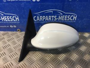 Used Wing mirror, left BMW 3 serie (E90) 318i 16V Price € 42,00 Margin scheme offered by Carparts Heesch