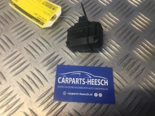 Used Light sensor Volkswagen Eos (1F7/F8) 2.0 TFSI 16V Price € 15,75 Margin scheme offered by Carparts Heesch